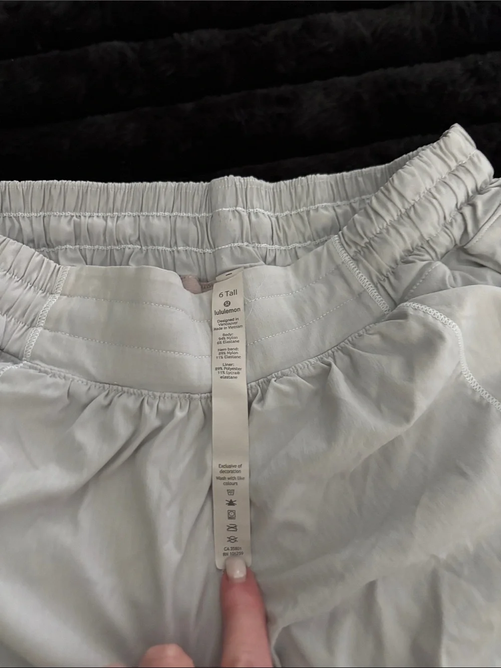 lululemon athletica light gray